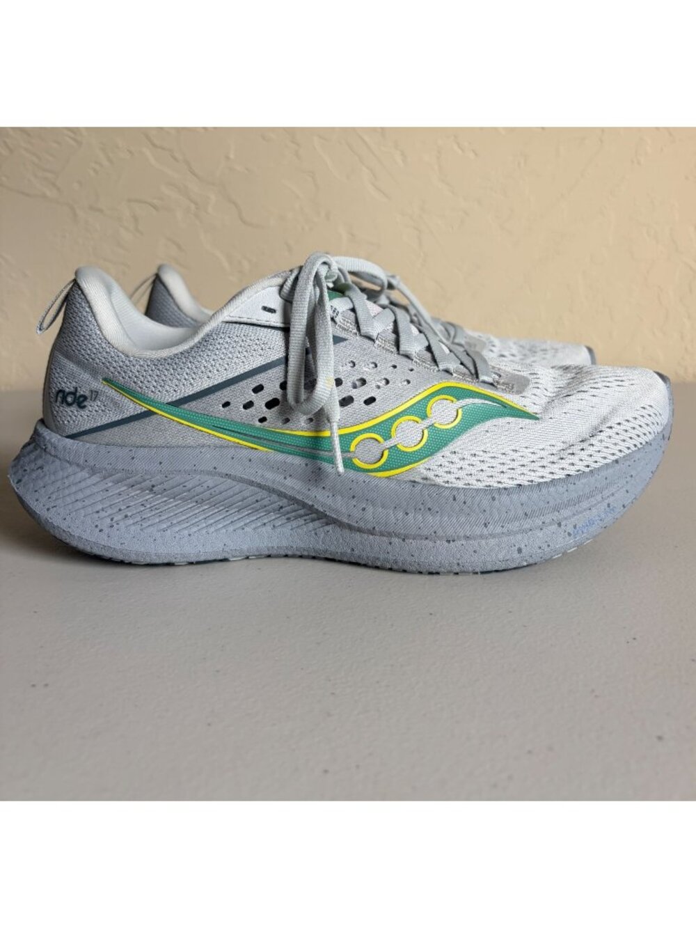 Saucony Ride 17 Running Shoes White Gray Men's US 8 Athletic